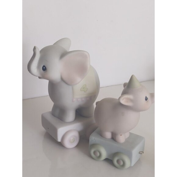 Two Vintage Precious Moments Birthday Theme Figurines 1985 - Picture 9 of 11